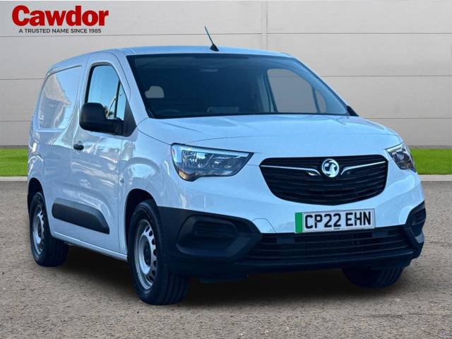 Vauxhall Combo L1H1 2300 DYNAMIC Panel Van Electric White Jade